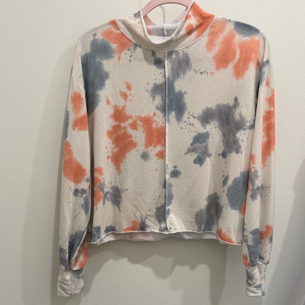 Lush Multicolor Tie-Dye Long Sleeve Top
